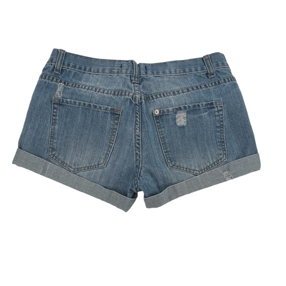 Forever 21 Distressed Cuffed Hem Jean Shorts Size 27 Women’s - Picture 3 of 5